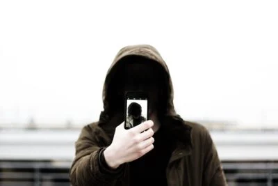 Jak odpowiednio zabezpieczyć telefon i co zrobić po kradzieży telefonu?