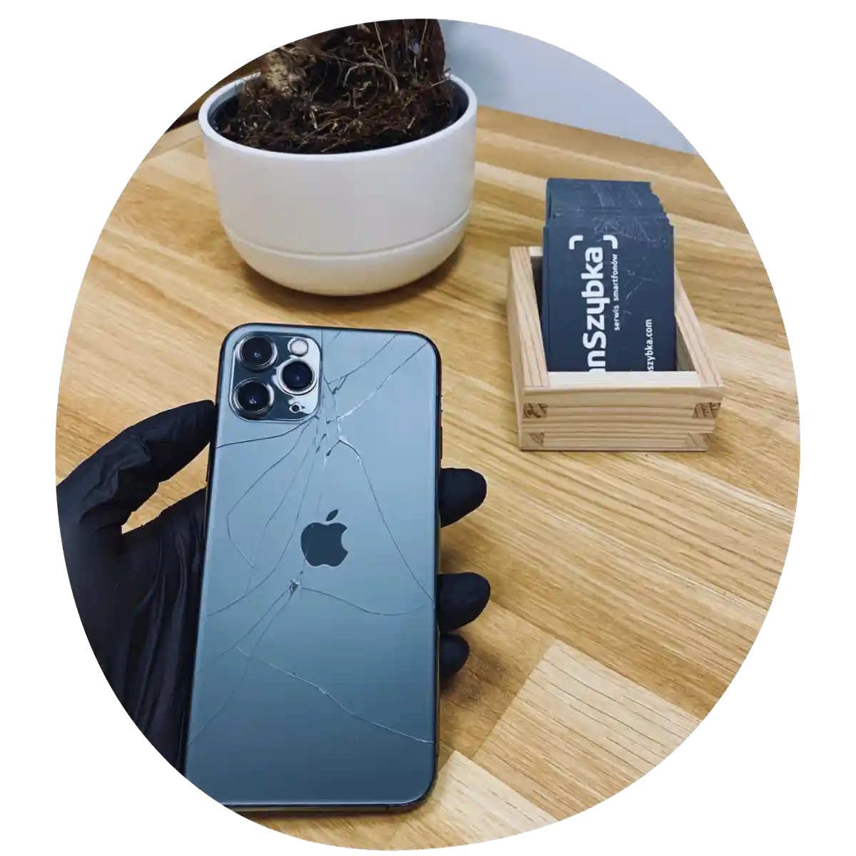 wymiana klapki w iphone w serwisie apple panszybka