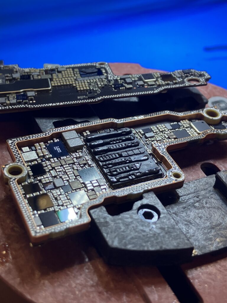 iPhone płyta główna